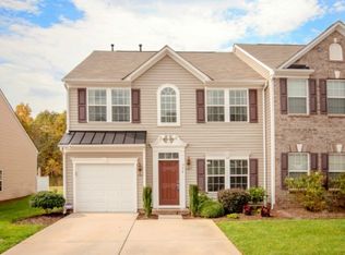 374 Battery Cir, Lake Wylie, SC 29710