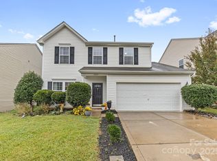 10907 Tailwater St, Davidson, NC 28036