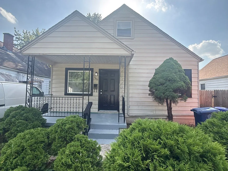 845 S Hampton Rd