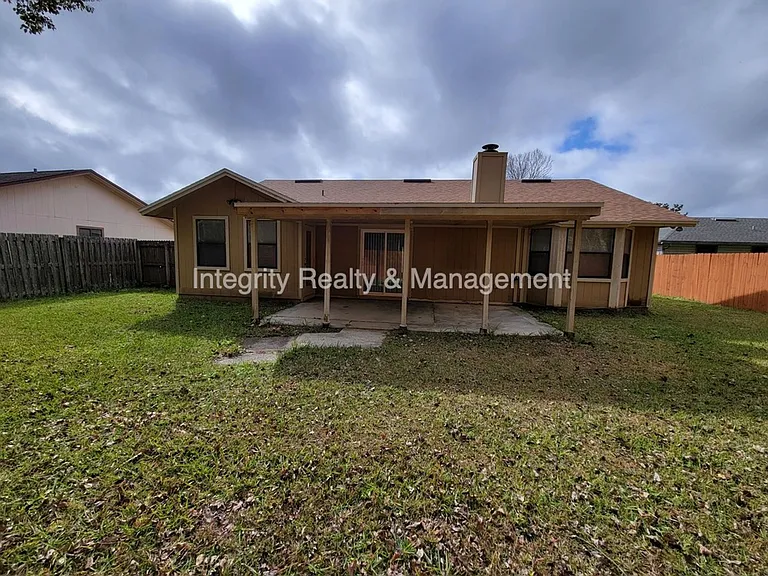 7519 Allspice Cir N — Photo 28