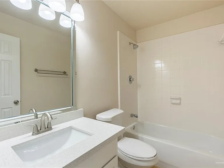 4202 Santa Marina St — Photo 10