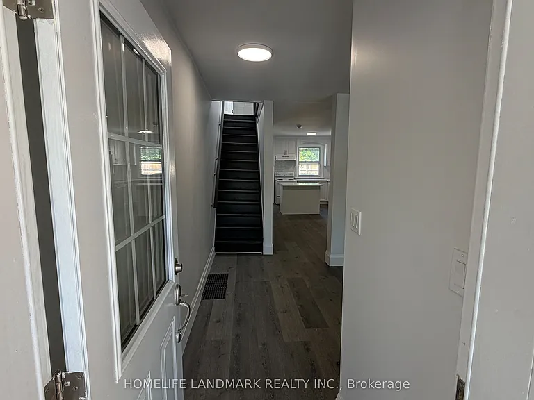 670 Mount Pleasant Rd — Photo 3