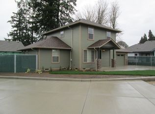 1052 53rd St, Springfield, OR 97478