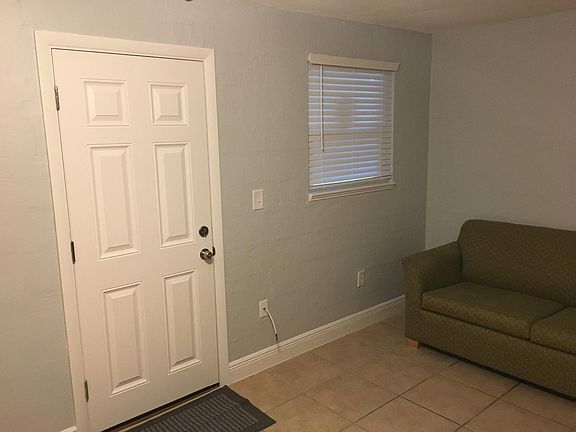 4th image of 406 Tyler Ave APT 1