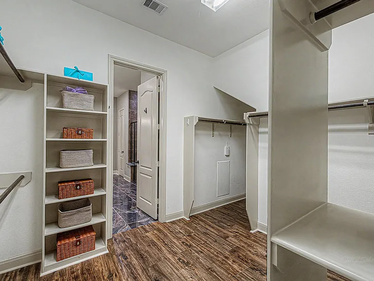 17430 Aberdeenshire Dr — Photo 27