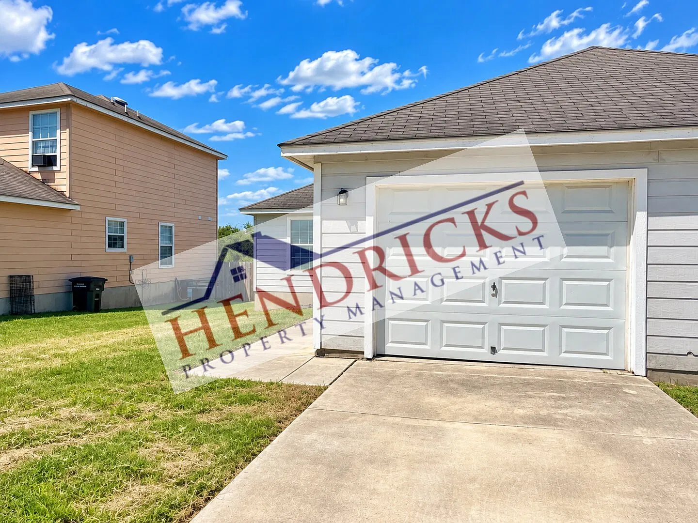 Move-In Special. off the first full month's rent with an 18-month lease. — Photo 4