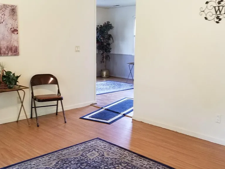 1737 E Benwick Rd — Photo 5