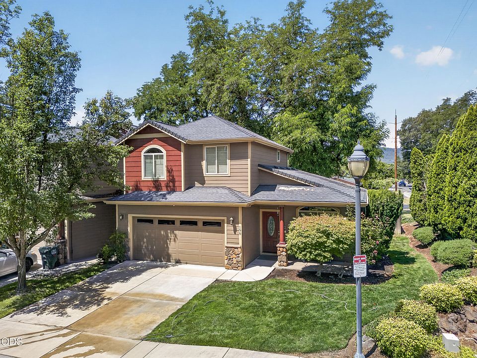 1st image of 198 Rivers Edge Dr