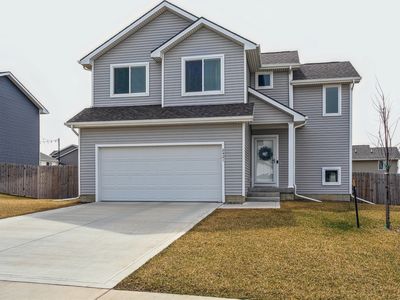 2421 Sunview Dr, Granger, IA, 50109