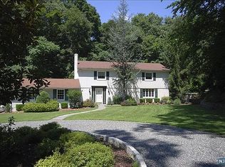 5 N Church Rd, Saddle River, NJ 07458