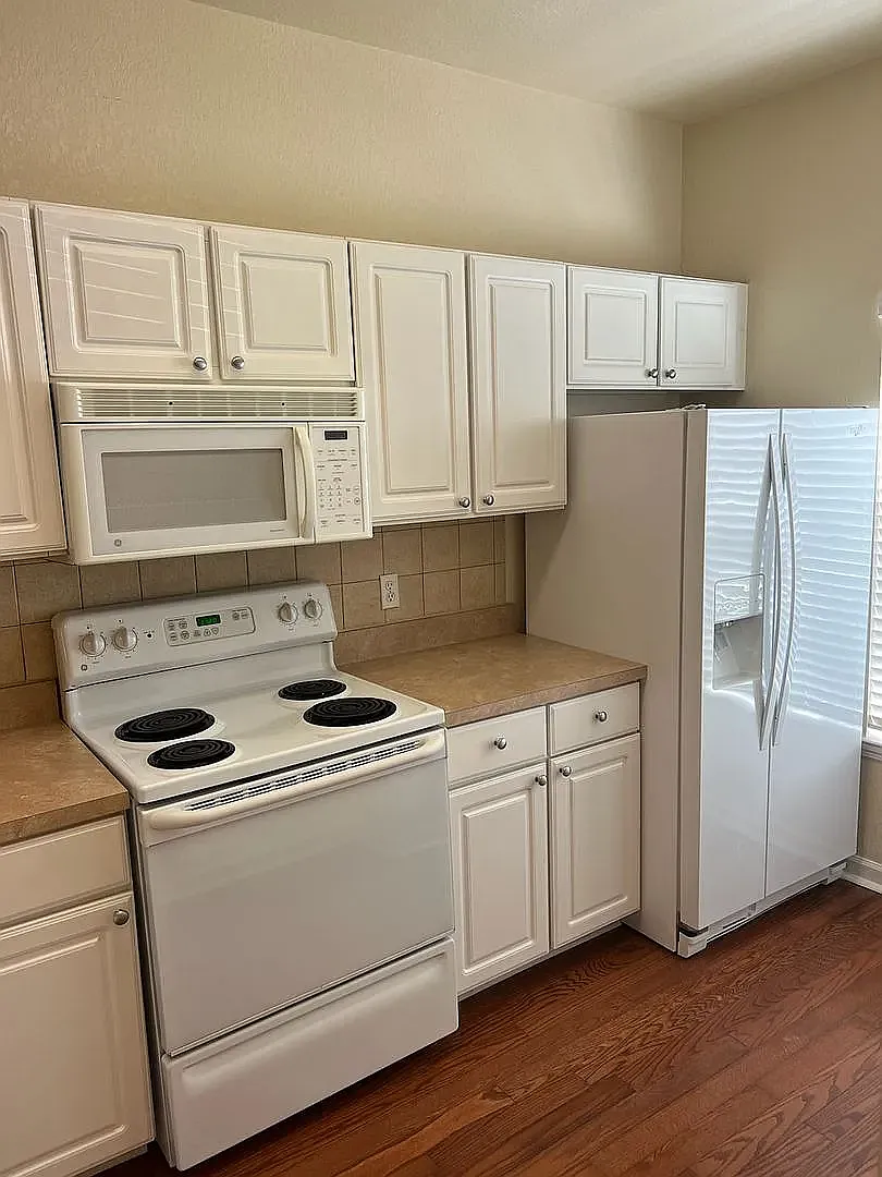 2 bed, 1275 sqft, $1,500 — Photo 1