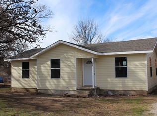144 Gordon Dr, Azle, TX 76020