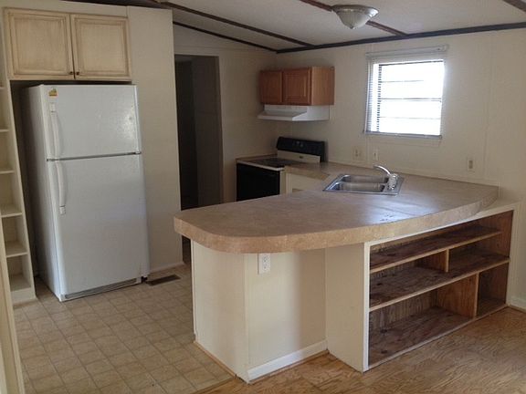 4th image of 2323 NW Geri Ann Ln