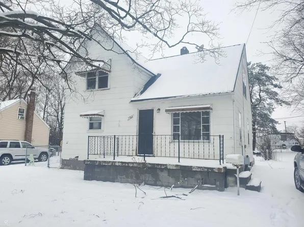103 Euclid St, Yale, MI 48097