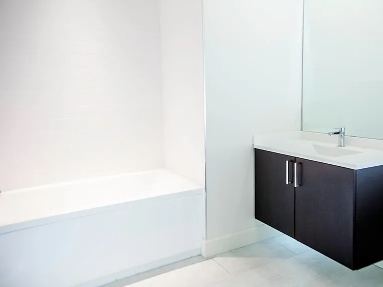 24 N Main St #2F — Photo 8
