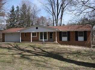 2562 Newport Rd, Ann Arbor, MI 48103