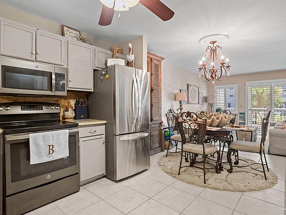 5th image of 400 Plantation Rd #3124