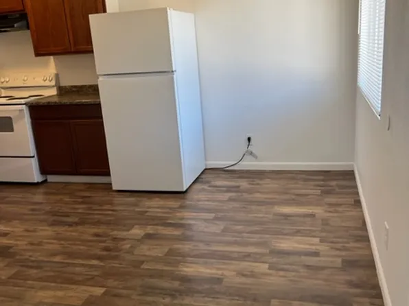 1223 N Dysart Rd, Avondale, AZ