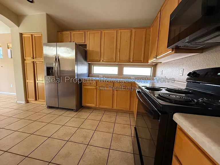 1021 W Park Ave — Photo 7