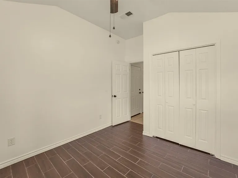 18147 Dinner Creek Dr — Photo 20