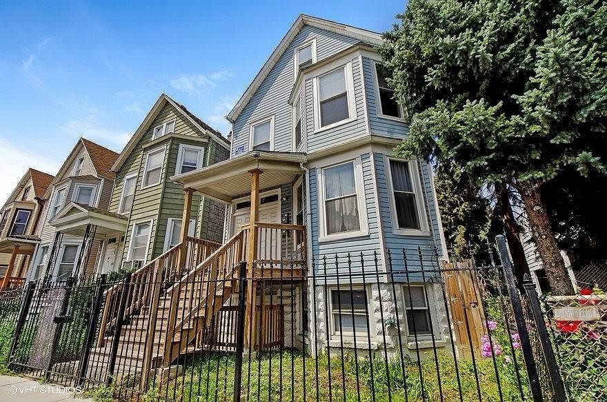 1st image of 3604 W Diversey Ave #1
