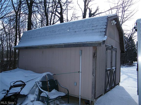 4th image of 3255-3259 Pikeview Dr