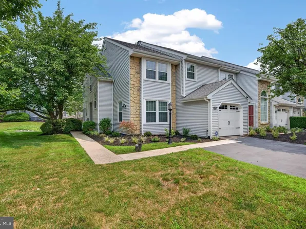 299 Carmen Dr, Collegeville, PA 19426