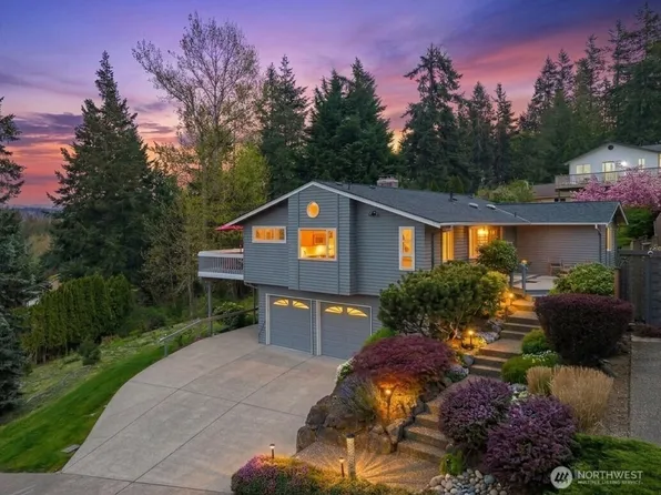 16813 NE 33rd Street, Bellevue, WA 98008