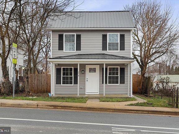 2nd image of 674 Winchester Ave