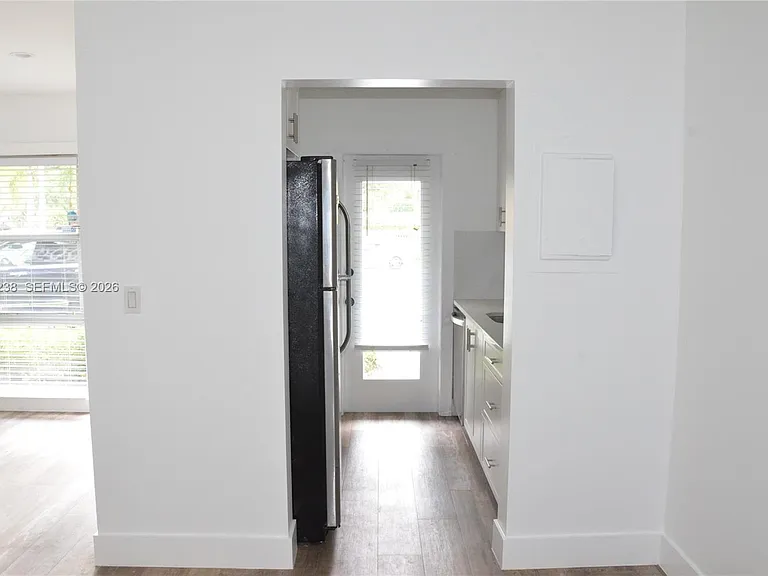 35 Edgewater Dr #104 — Photo 6