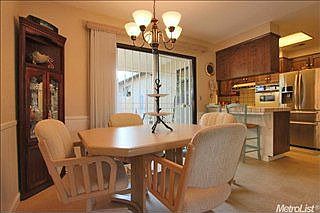 5th image of 2 Payne River Cir