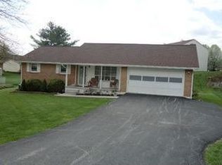 620 Lyle Ln, Christiansburg, VA 24073