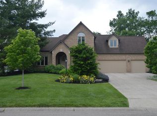 8815 Chateau Dr NW, Pickerington, OH 43147