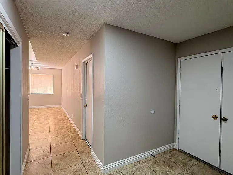 3564 Redwood St — Photo 5