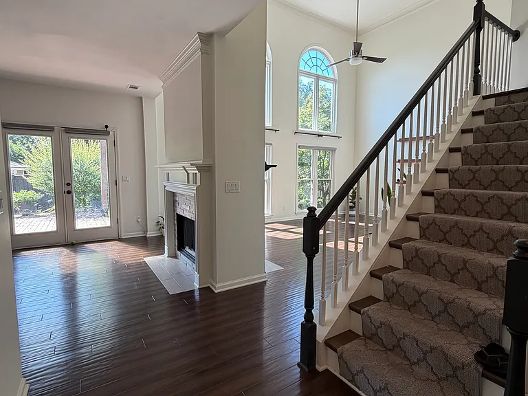 950 Lancaster Walk — Photo 11