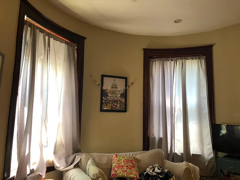 1425 Allison St NW #C — Photo 8