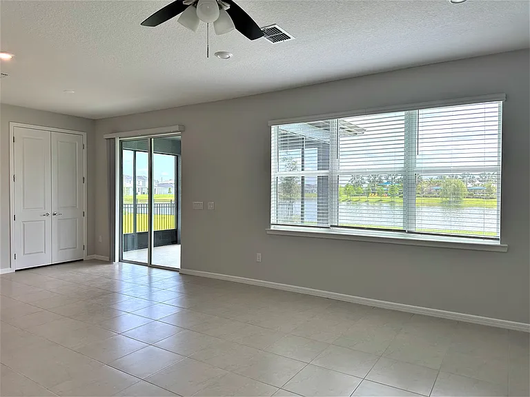 9426 Lamine Way — Photo 5