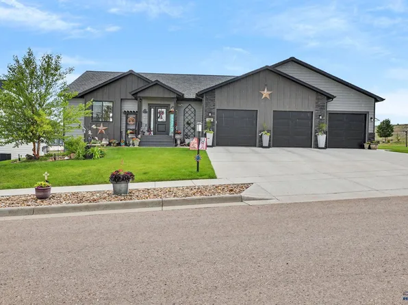 3727 Ping Dr, Rapid City, SD 57703