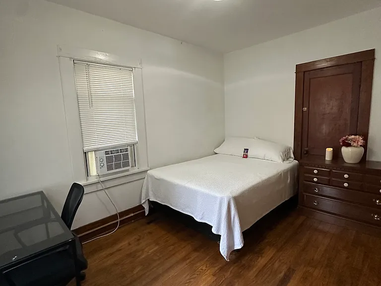 765 S Aurora St #1 — Photo 16