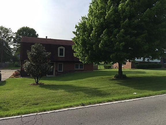 2nd image of 314 Hanly Ln