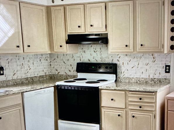 172 Elephant Rd #2