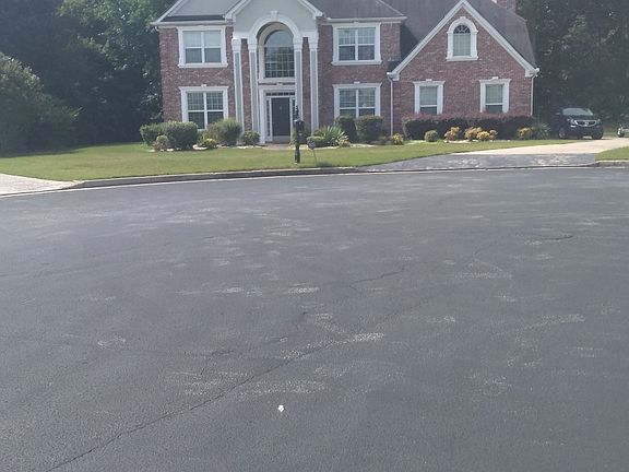 4th image of 1808 Yaupon Ct