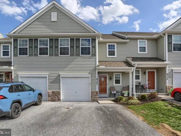 8121 Lenker Dr, Harrisburg, PA 17112