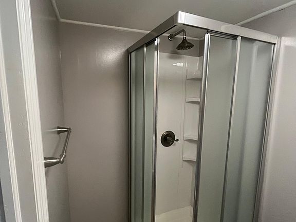 2nd image of 620 Lincoln Ave #1