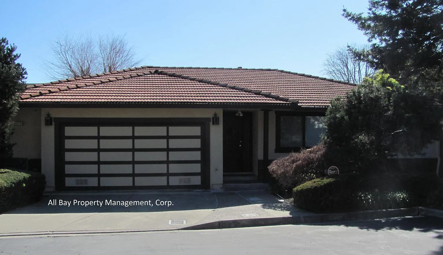 4179 Beverly Pl photo 1