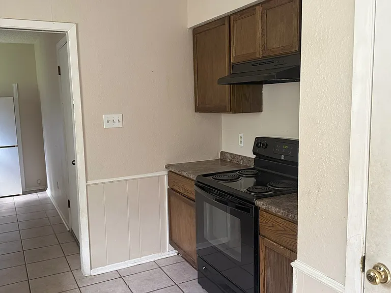 414 Woodridge Dr #1 — Photo 4