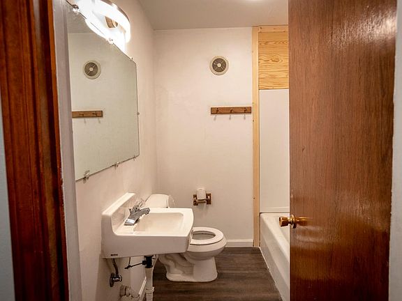 3rd image of 2245 Virgil Ln