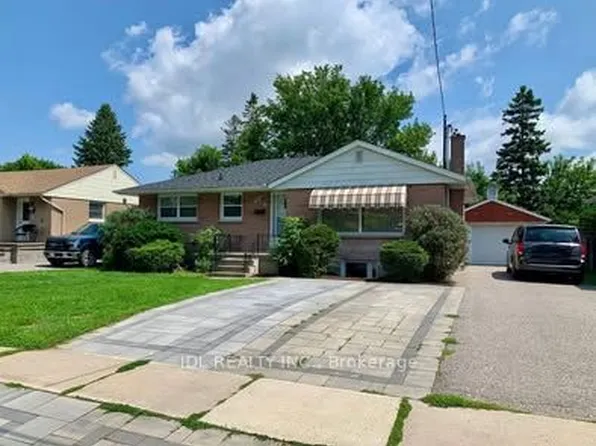 439 Gibbons St #Basement, Oshawa, ON L1J 4Z3