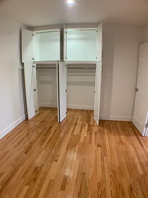Rented by Capri Jet Realty Corp | media 11