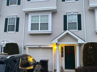 403 Dorchester Dr, Delran, NJ 08075